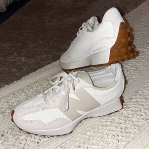 Brand new without the tags New Balance Women's White and Beige Sneakers